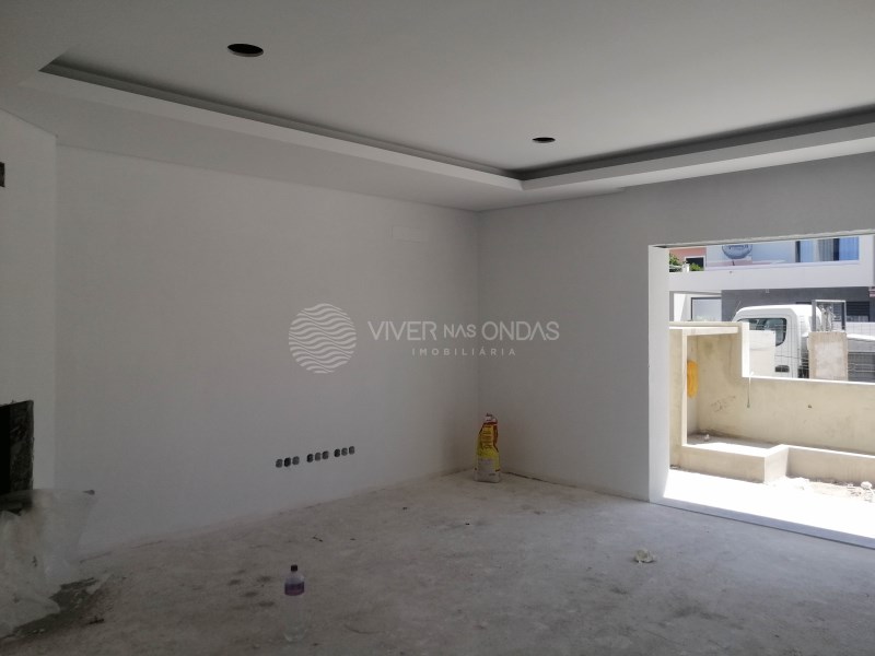 Villa in Fernao Ferro - Image 3