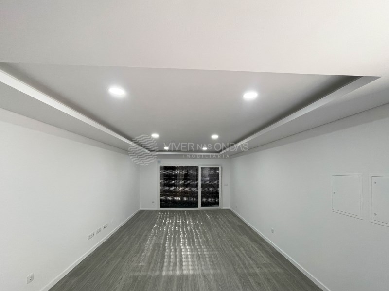 Villa in Fernao Ferro - Image 3