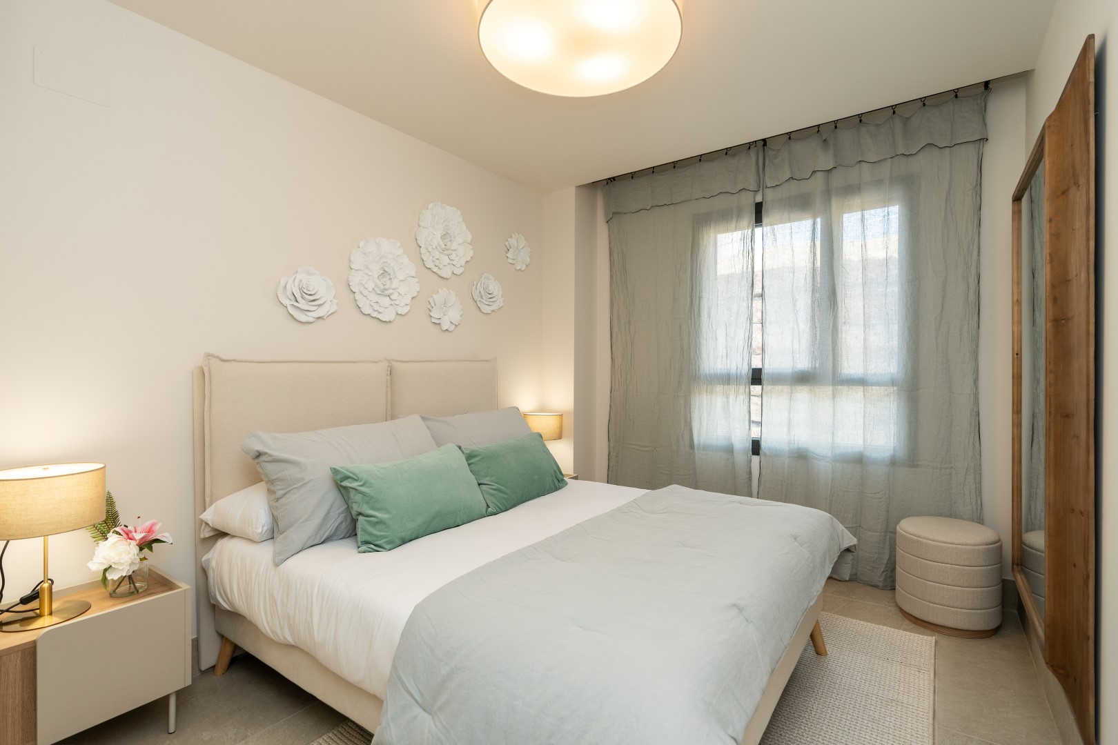 Apartment in Benahavis — image 23