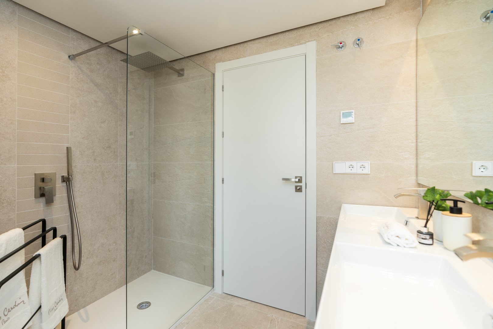 Apartment in Benahavis — image 26