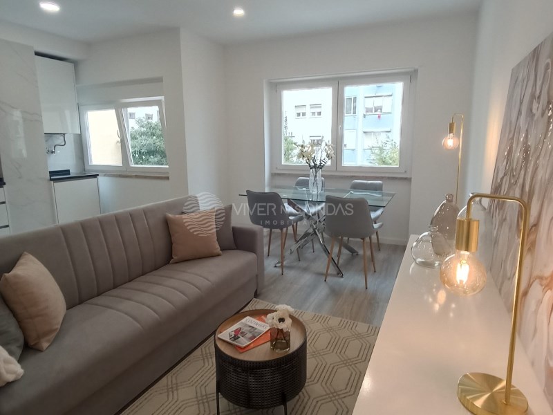 Apartment in Benfica - Image 3