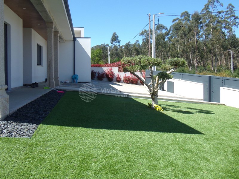 Villa in Carvalhosa - Image 2