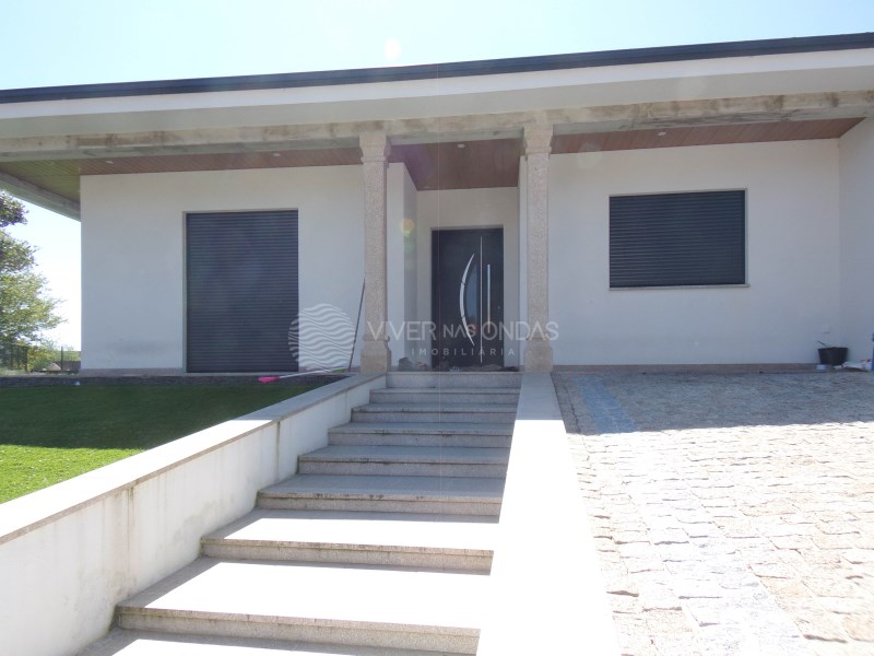 Villa in Carvalhosa - Image 3