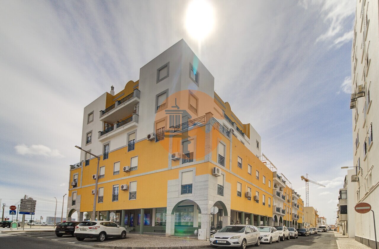 Apartment in Vila Real de Santo Antonio - Image 3