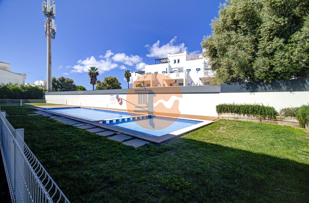 Apartment in Conceicao - Image 2