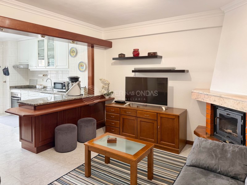 Apartment in Moreira - Image 2