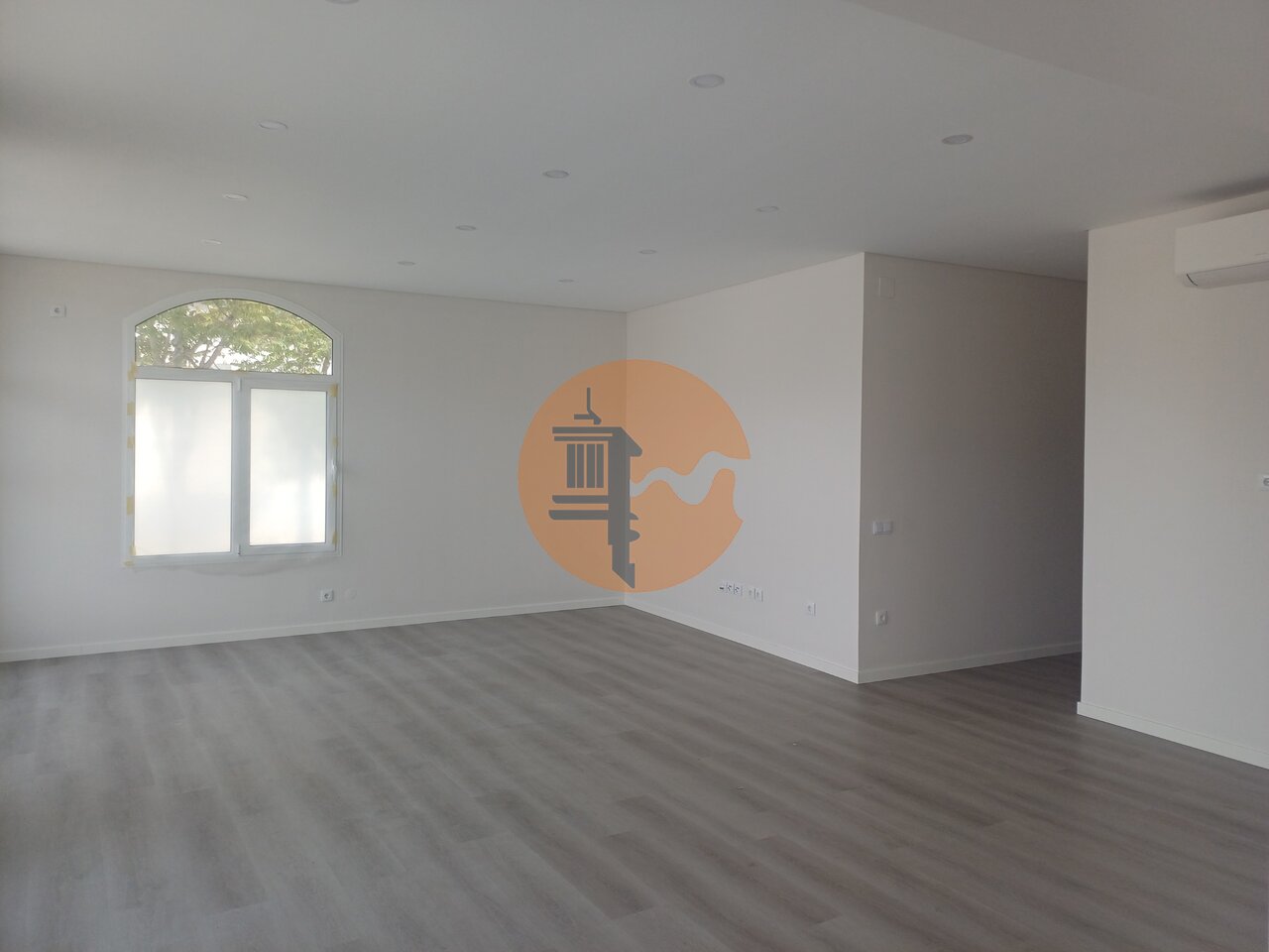 Apartment in Monte Gordo - Image 2