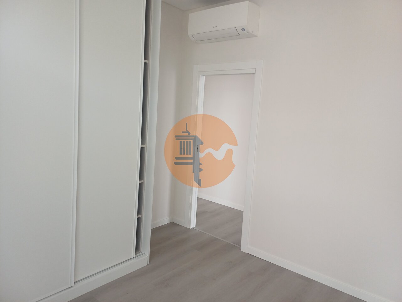 Apartment in Monte Gordo - Image 3