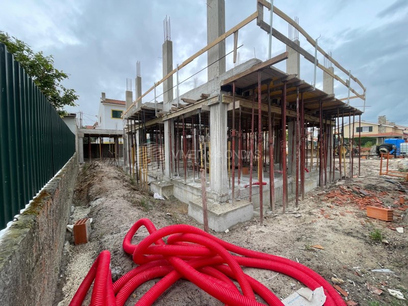 House in Sesimbra - Image 3