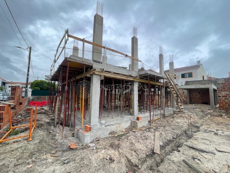 House in Sesimbra - view 1