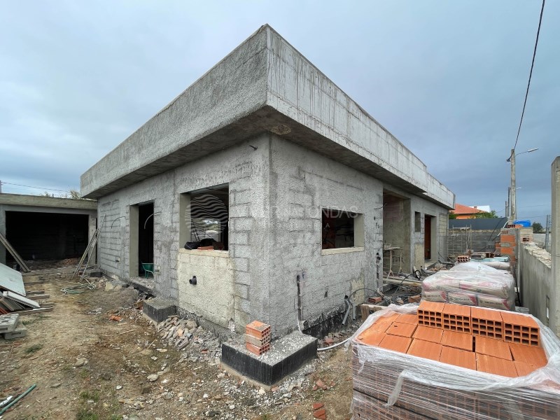 Villa in Quinta do Anjo - Image 3