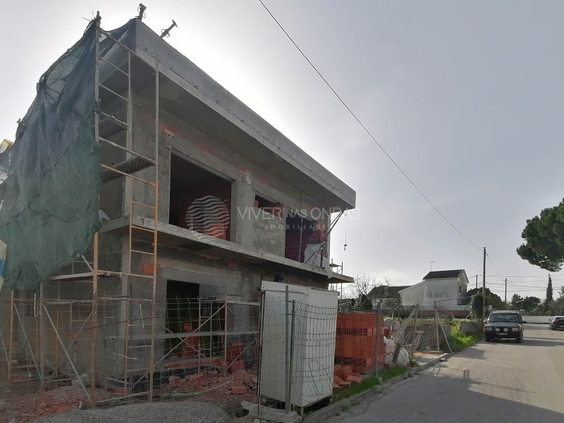 Villa in Seixal - Image 2
