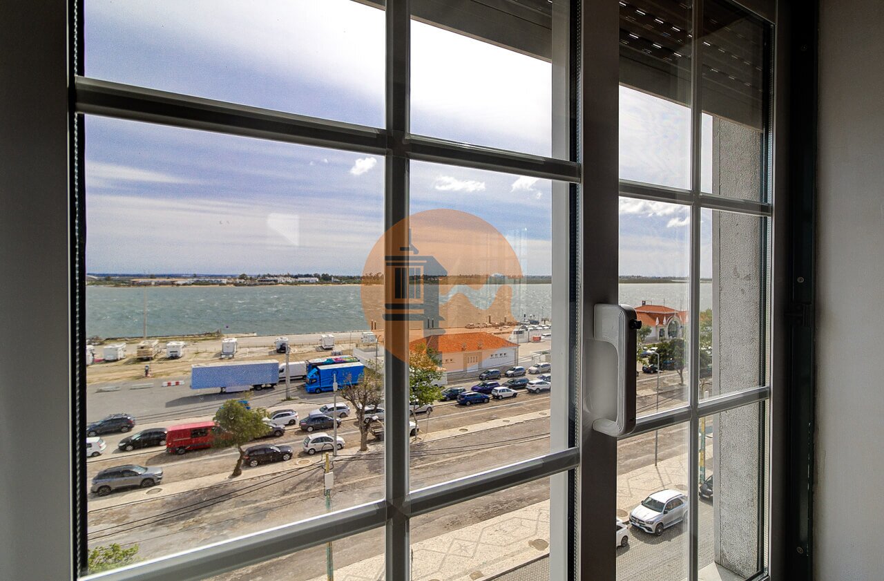 Apartment in Vila Real de Santo Antonio - view 1