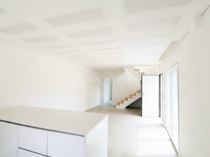 Villa in Fernao Ferro - Image 3