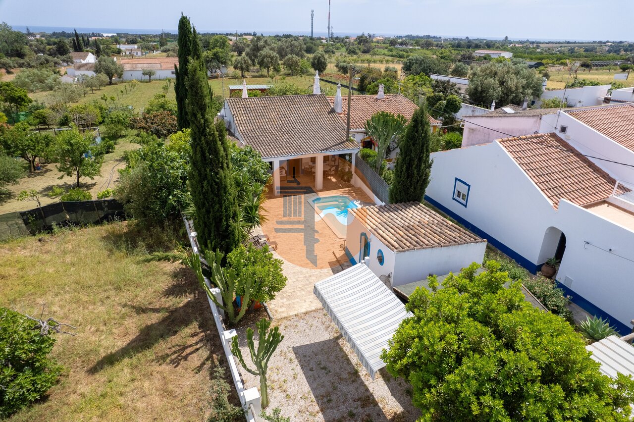 Villa in Vila Nova de Cacela - Image 2