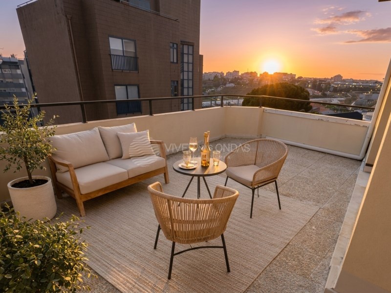 Apartment in Vila Nova de Gaia (Santa Marinha) - view 1