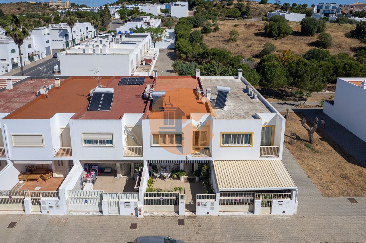 Villa in Castro Marim - view 1