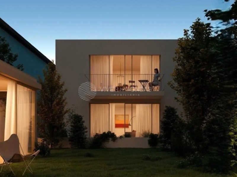House in Leca da Palmeira - Image 2