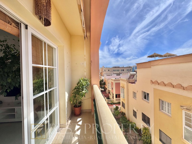 Apartment for sale in Nerja. Just 100 meters from Torrecilla beach. 

Ideal home - 4