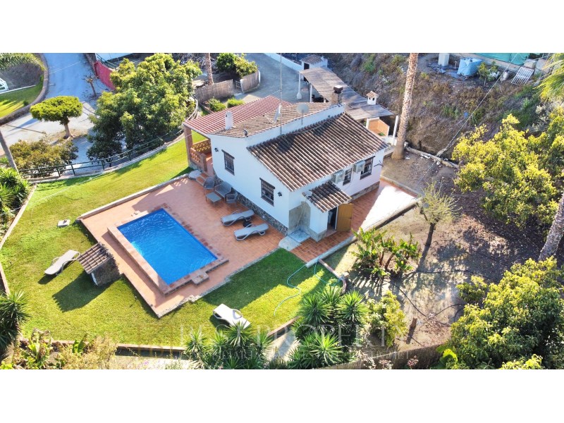 Exclusive with Best Property Real Estate.

Charming Cortijo for sale in Frigilia - 5