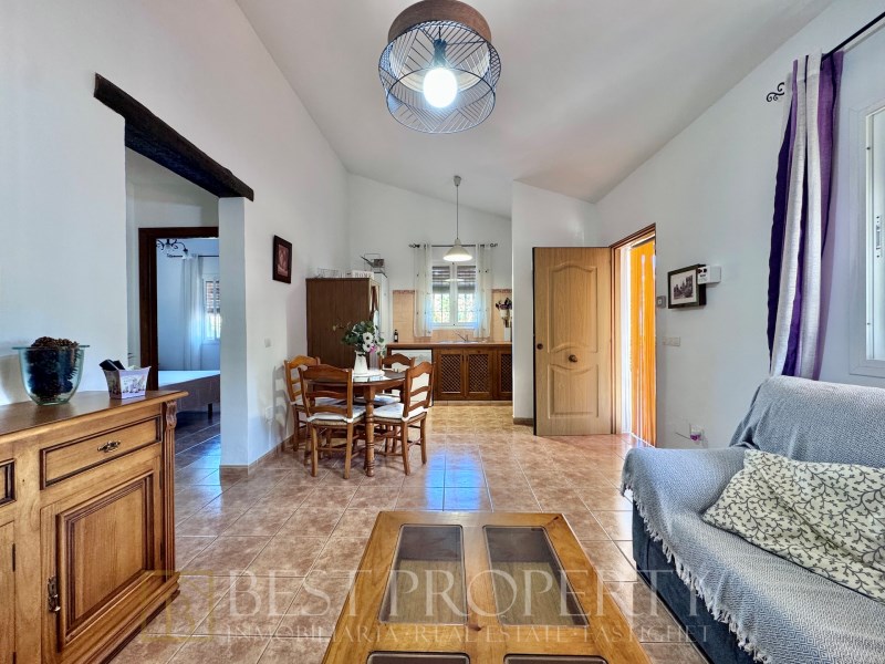Exclusive with Best Property Real Estate.

Charming Cortijo for sale in Frigilia - 8