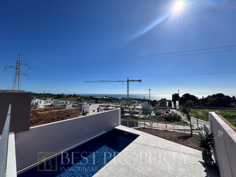 ONLY 3 units left ! All with sea views !

We present this modern residential pro - 3