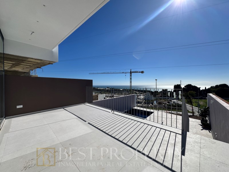 ONLY 3 units left ! All with sea views !

We present this modern residential pro - 7