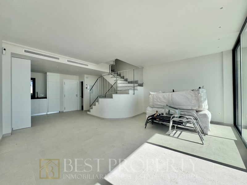 ONLY 3 units left ! All with sea views !

We present this modern residential pro - 11