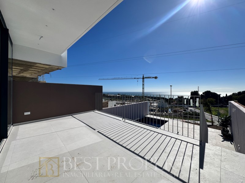 ONLY 3 units left ! All with sea views !

We present this modern residential pro - 20