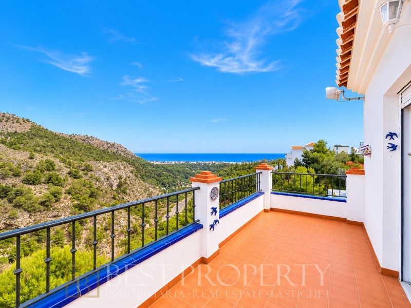 House for sale in Frigiliana for €415,000 | Sea views and great rental potential - 4