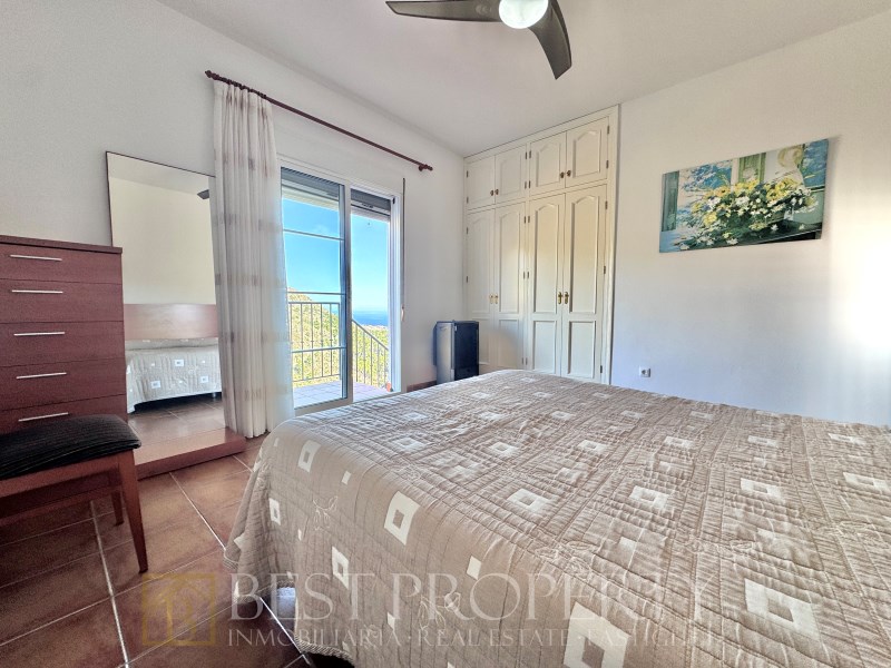 House for sale in Frigiliana for €415,000 | Sea views and great rental potential - 9