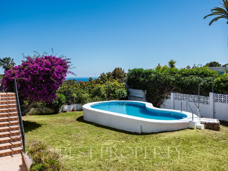 Very rare Opportunity in this position, Eastern Nerja above Burriana. Lovely bri - 6