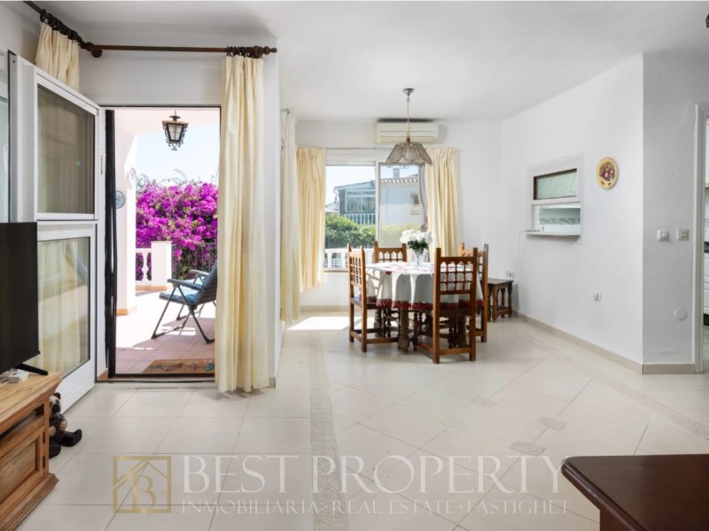 Very rare Opportunity in this position, Eastern Nerja above Burriana. Lovely bri - 10
