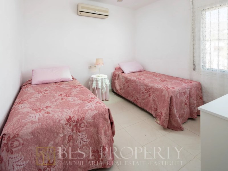 Very rare Opportunity in this position, Eastern Nerja above Burriana. Lovely bri - 18
