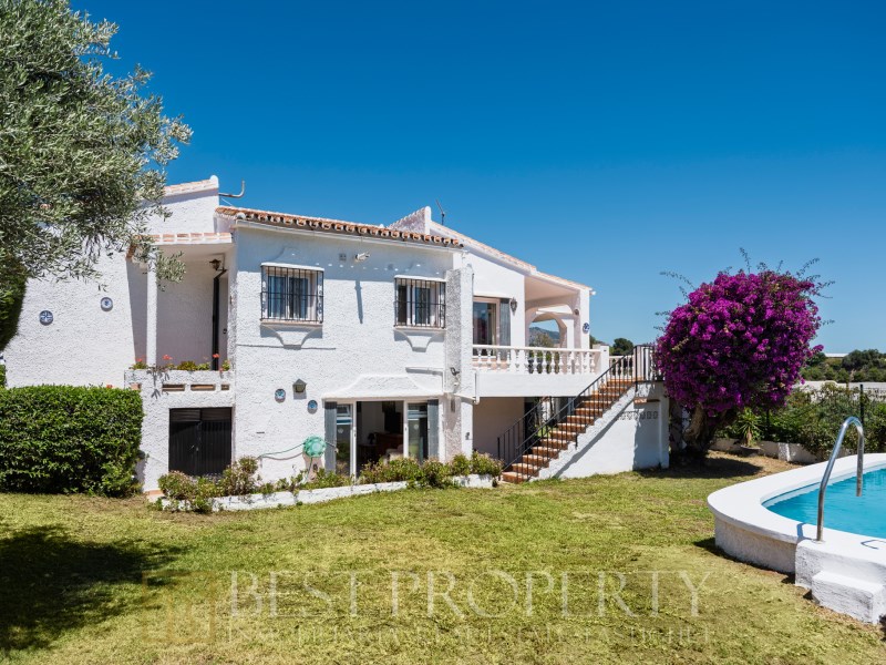 Very rare Opportunity in this position, Eastern Nerja above Burriana. Lovely bri - 25