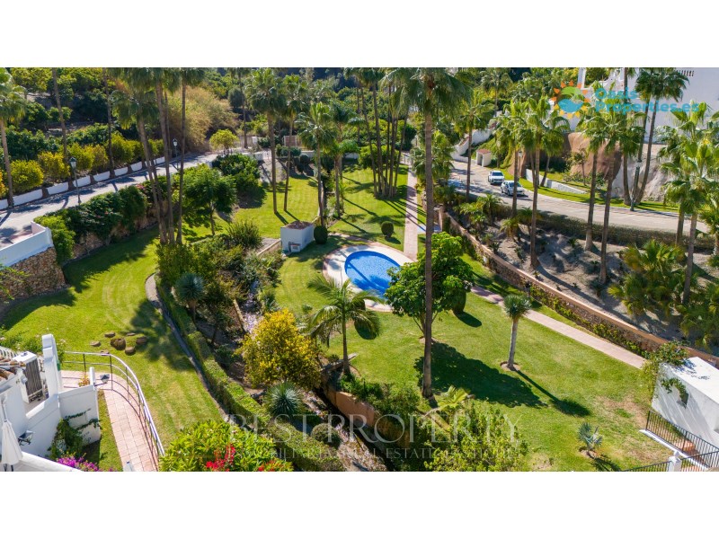 Renting or personal use, this is a great property. Sunny aspect, close to the or - 11