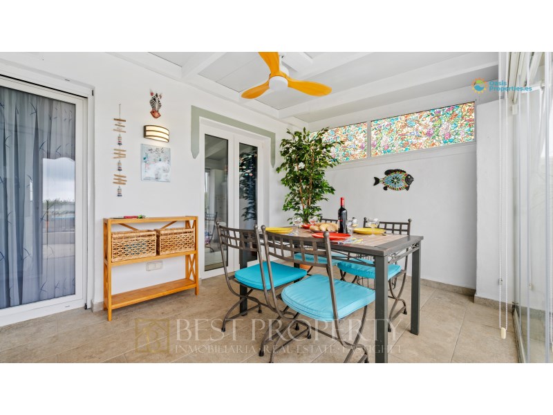 Well situated with easy access, at the desirable Oasis de Capistrano. The proper - 6