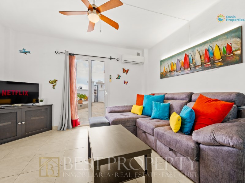 Well situated with easy access, at the desirable Oasis de Capistrano. The proper - 8