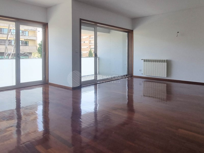 Apartment in Maia - Image 3