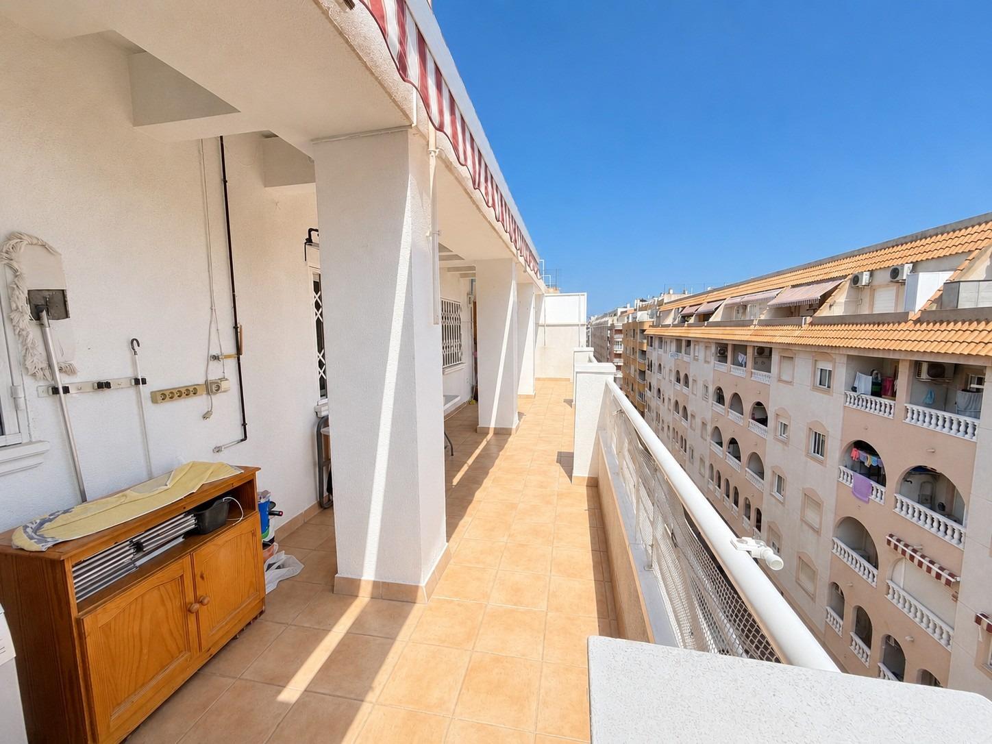 Penthouse in Torrevieja - Image 4