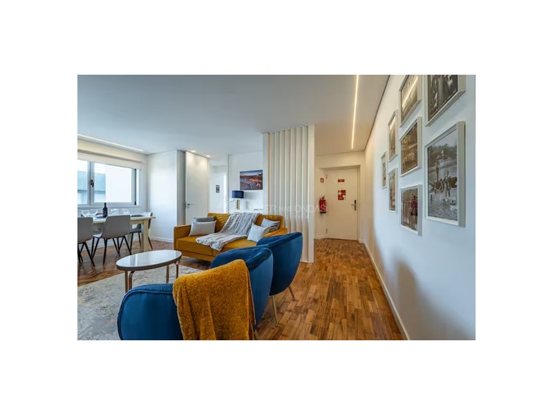 Apartment in Porto - Image 3
