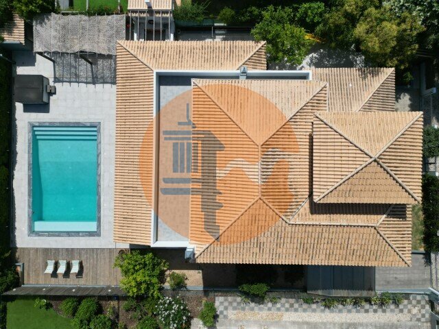 Villa in Almancil - view 1