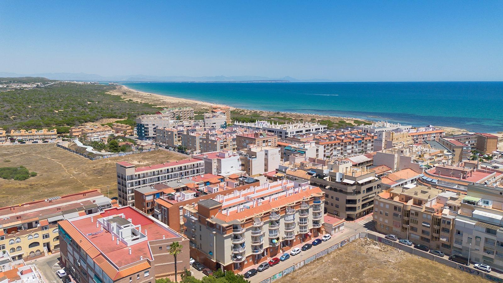 Apartment in Torrelamata - view 1