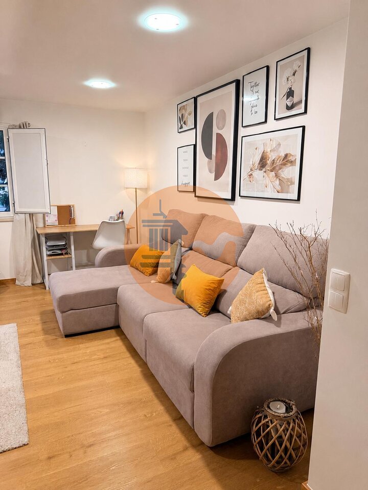 Apartment in Vila Real de Santo Antonio - Image 2