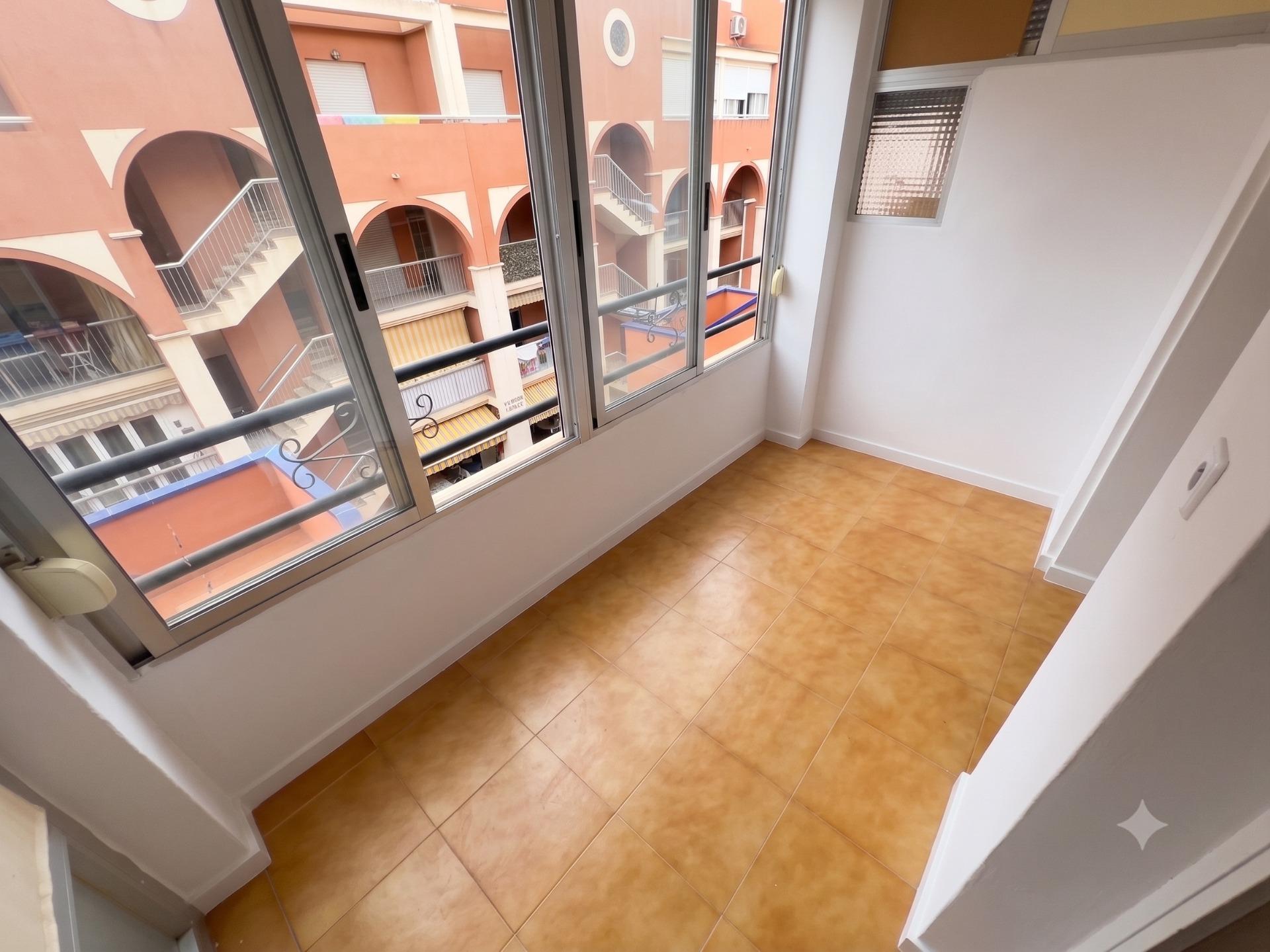 Penthouse in Torrelamata - Image 4